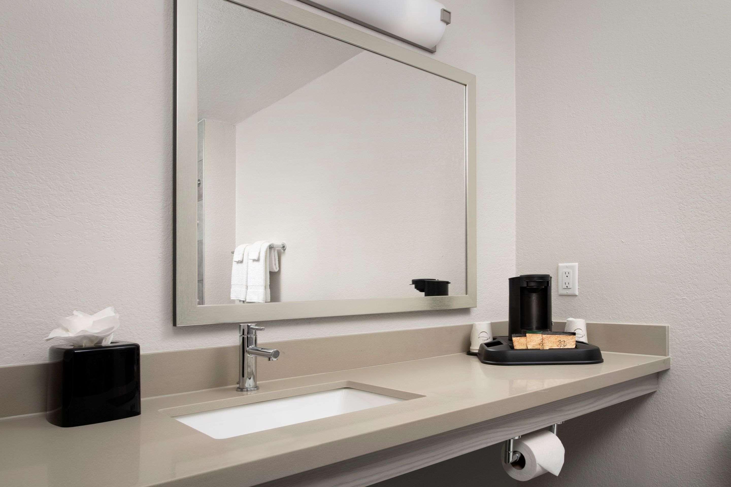 Quality Inn Atlantic Beach-Mayo Clinic Jax Area Esterno foto