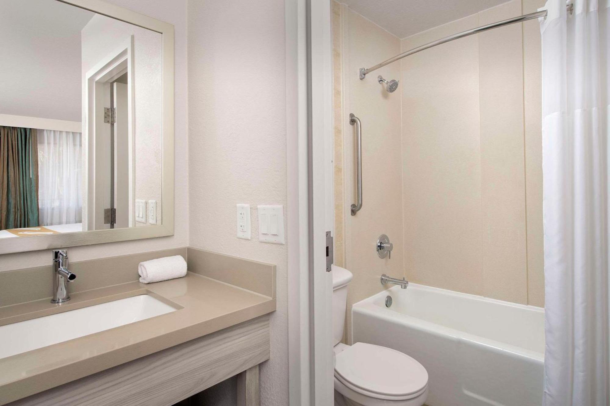 Quality Inn Atlantic Beach-Mayo Clinic Jax Area Esterno foto